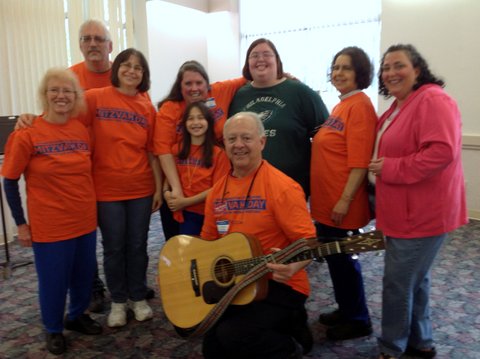 Bob Weiner & Beth Shalom Choir volunteer to sing at Kutz Home